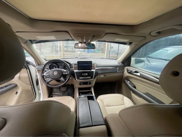 A picture of Registered Mercedes benz ML350 2015
