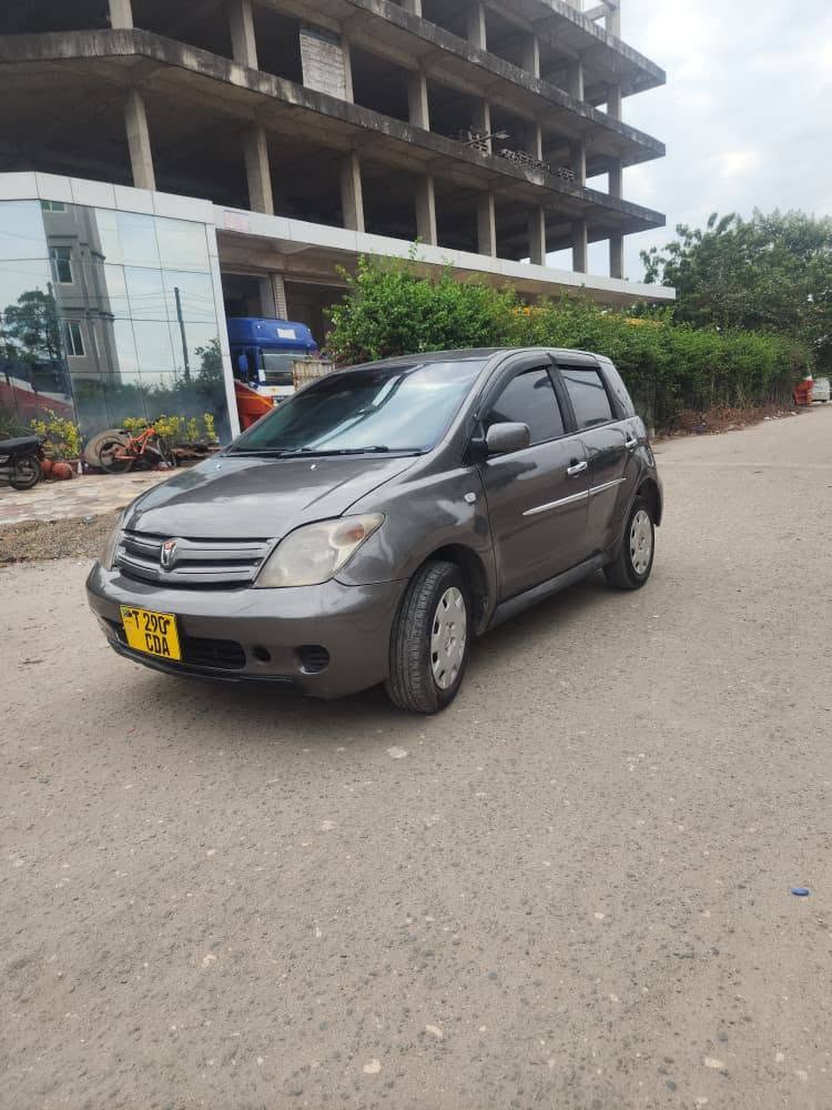 A picture of Toyota ist