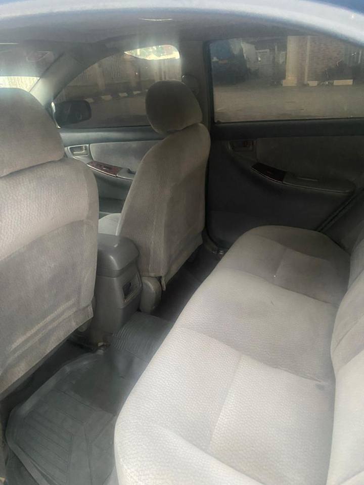 A picture of Sweet Toyota Corolla 04 everything blessed ac freezing 2 9m