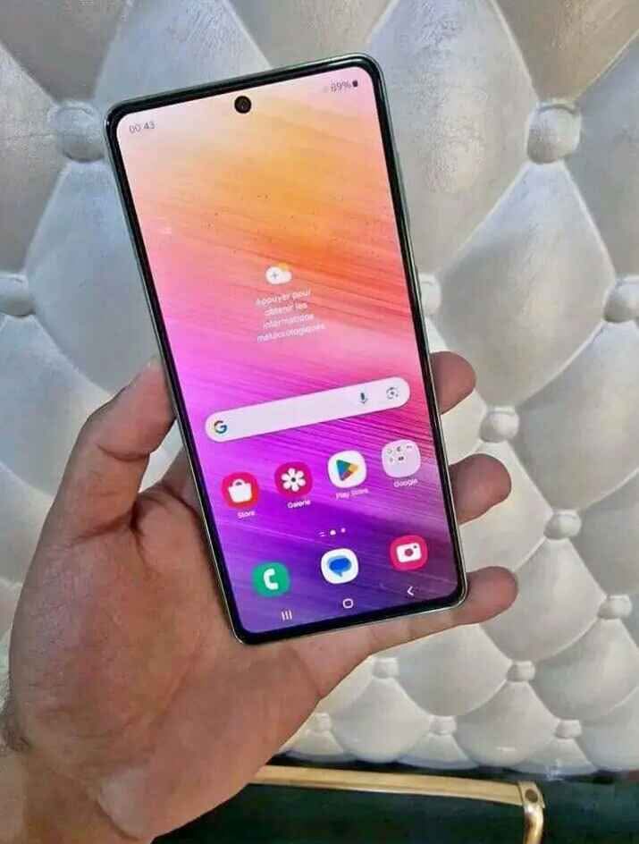 A picture of Newly used Samsung Galaxy A73 5G network
