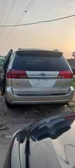 A picture of Toyota Sienna