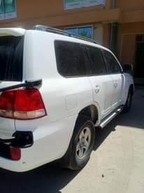 A picture of LANDCRUISER V8