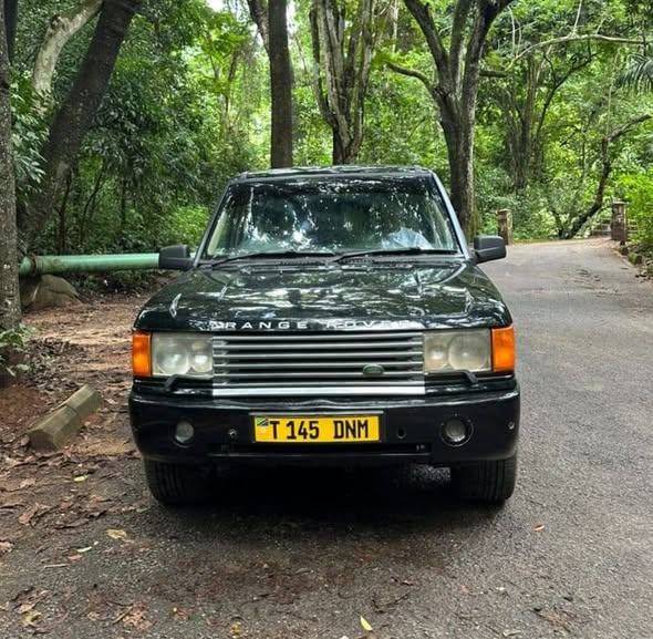 A picture of RANGEROVER 0714058883