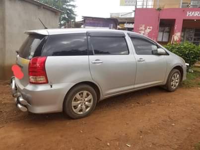 A picture of Toyota wish