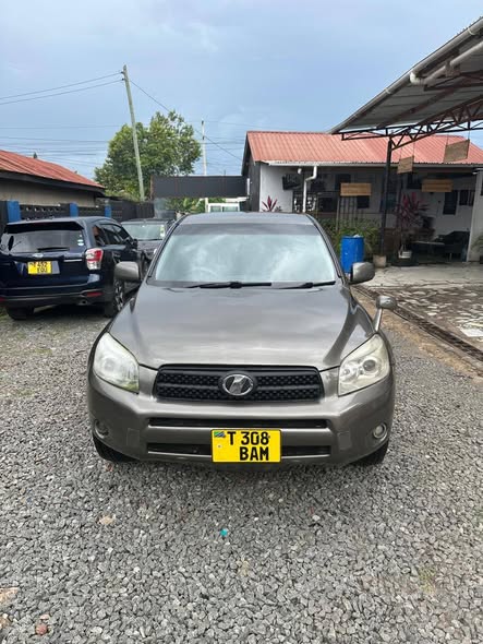 A picture of Toyota rav 4 miss tz
