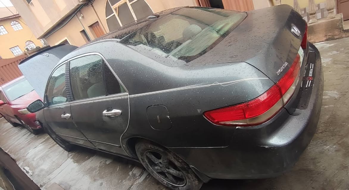 A picture of 2004 Honda Accord EOD