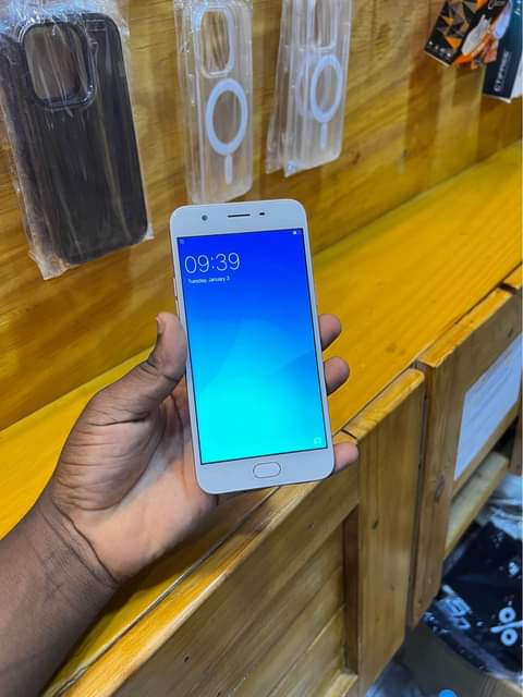 A picture of OPPO A57