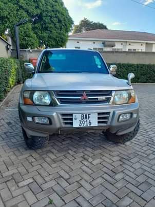 used mitsubishi pajero
