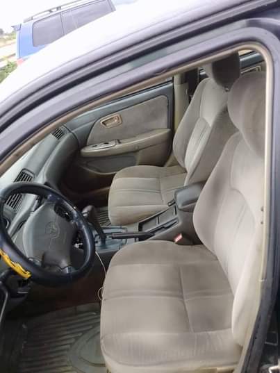 A picture of NEATLY USED TINY LIGHT Engine Gear AC Buy and drive