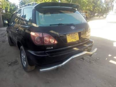 A picture of Toyota Harrier