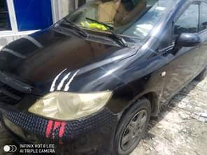 A picture of Honda city model 2007 Location pH Body needs attention price