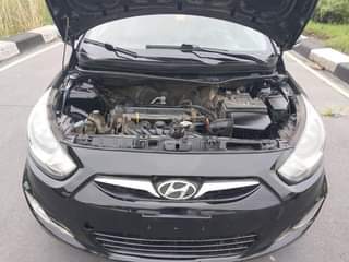 A picture of Hyundai accent 2014