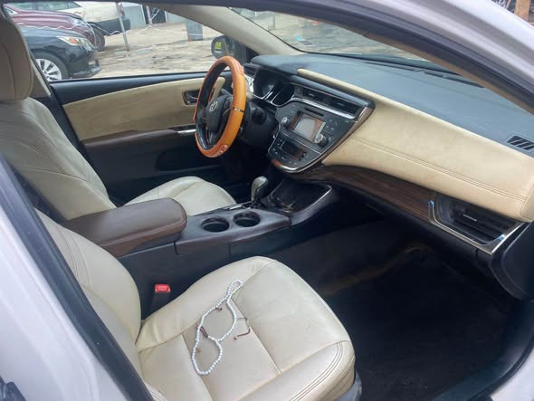 A picture of Toyota Avalon 2013 2021 on custom First user from toks