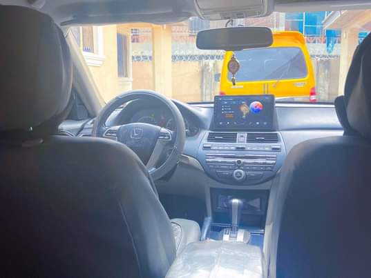 A picture of HONDA Accord 2011 