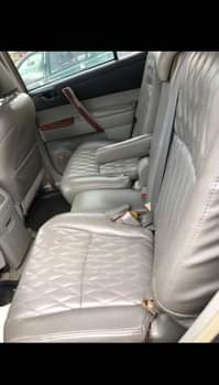 A picture of TOYOTA HIGHLANDER EVERYTHING IS WORKING OWERRI IMO STATE RAFFINA AUTOS