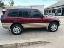 A picture of TOYOTA RAV4 BEI 12 5