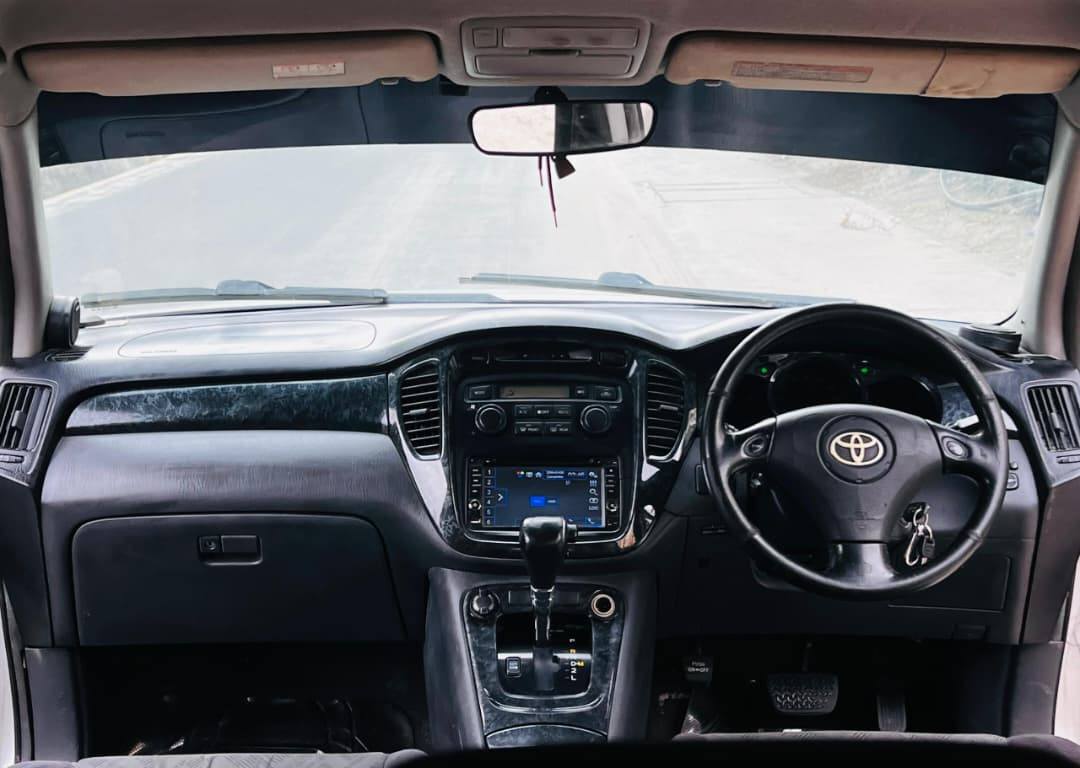 A picture of Toyota Kluger Price Bei 14 8mil 2AZ Cc 2360 Full
