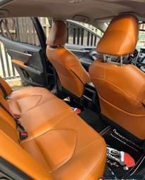 A picture of TOYOTA CAMRY L