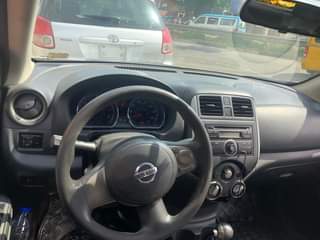 A picture of Nissan versa 2013