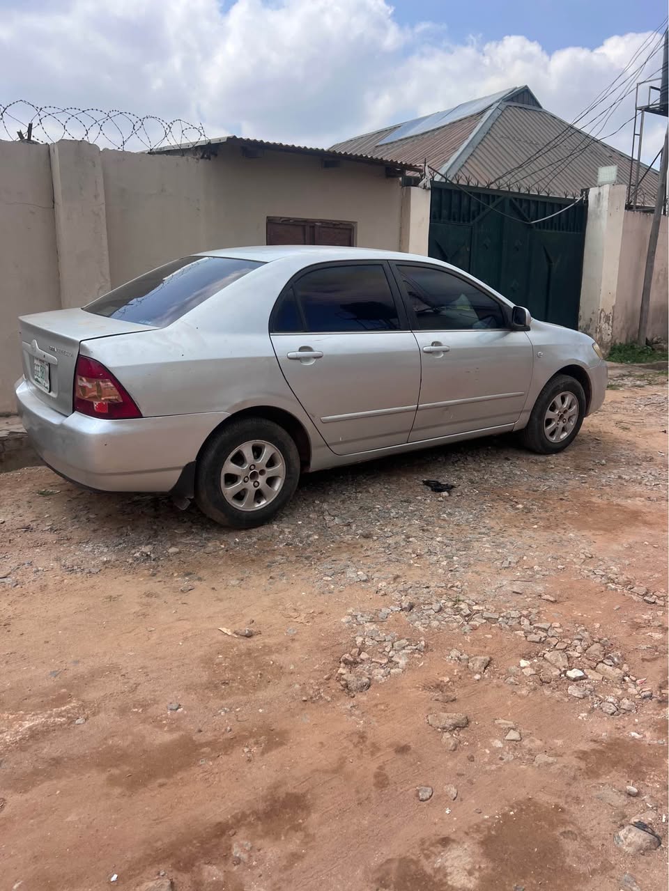 A picture of Manual Corolla banker