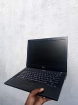 A picture of NAUZA DELL latitude E6400
