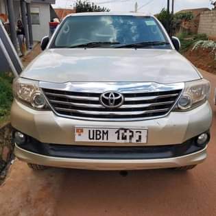 used toyota hilux