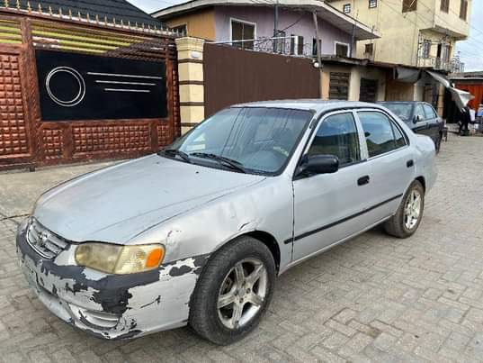 A picture of Corolla 2001