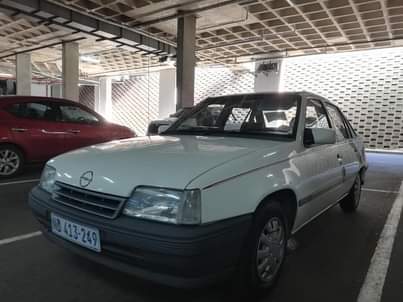 opel monza