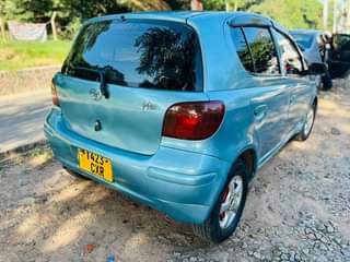 A picture of Vitz mwanza call WhatsApp 0686108116