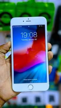 A picture of Iphone six plus