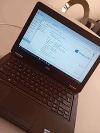 A picture of DELL LATITUDE 5250