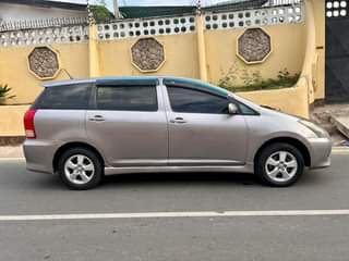 A picture of TOYOTA WISH NAIUZA MIL 9 8 0743435416