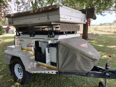 Caravan /.
