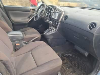 A picture of 2003 model Toyota matrix Registered but used under 1year Pure