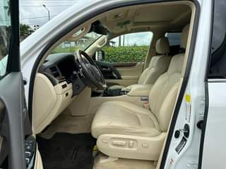 A picture of Foreign used Lexus LX570 in pristine condition