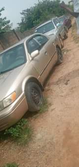 A picture of Camry 19 99