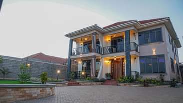 A picture of House for sale in kira nsasa at 950m
