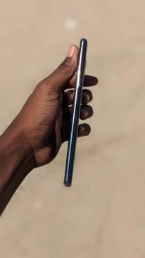 A picture of Samsung S10 Network 5G Storage 256Gb Contact 0756395061 Ipo clean
