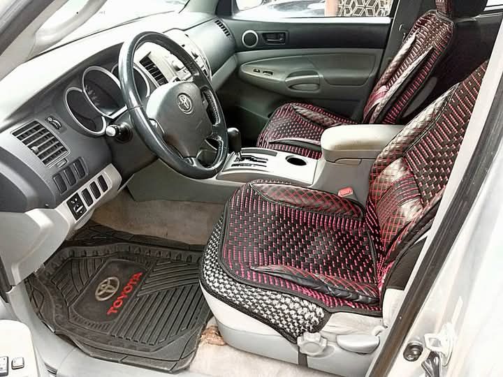 A picture of Toyota Tacoma 2008