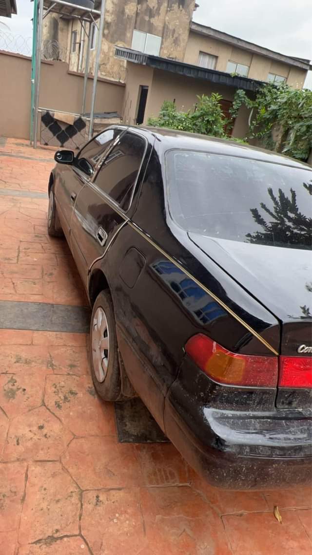 A picture of 2002 Toyota Camry