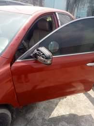A picture of 2007 Camry HYBRID A c blows very well Gear selects