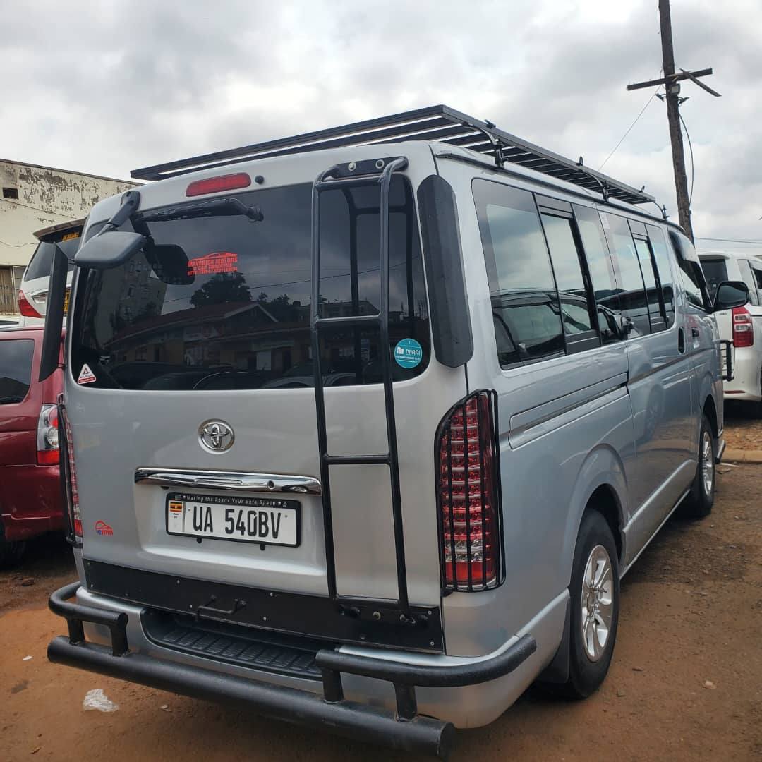 A picture of Toyota Hiace drone model 2011
