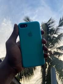 A picture of iPhone 7plain
