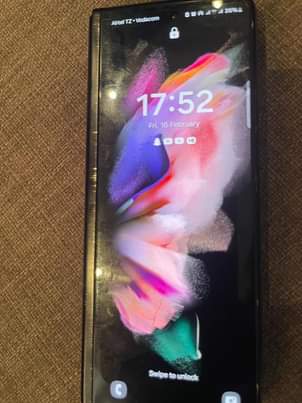 A picture of Samsung Z fold 3