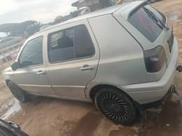 A picture of Golf 3 salon for sale untempered engine gear is selecting