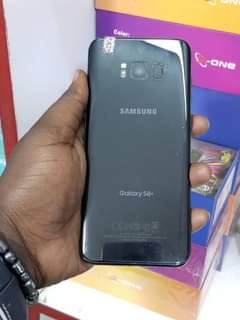 A picture of Galaxy S8 450k