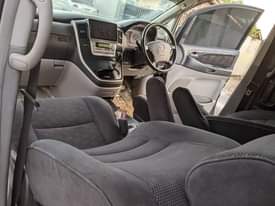 A picture of Toyota Alphard