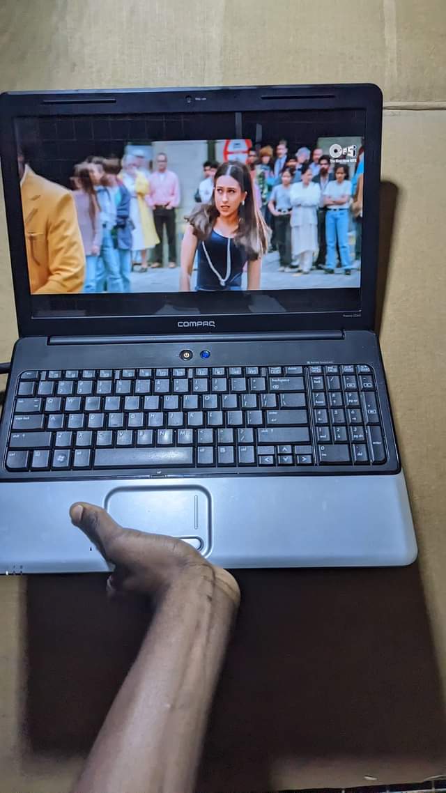 A picture of Compac ram 2gb HDD 16gb betry bovu Bei 125000 nipigie