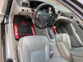 A picture of 2006 Lexus 330