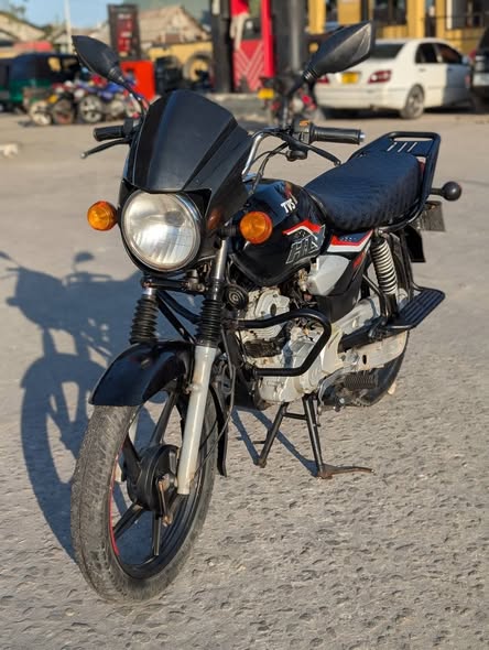 A picture of Tvs 125cc 1380000
